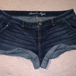 American eagle shorts size 18